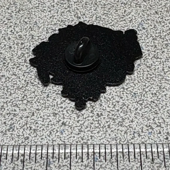 Disney Peter Pan Character Pin - Multicolor - Picture 2 of 3